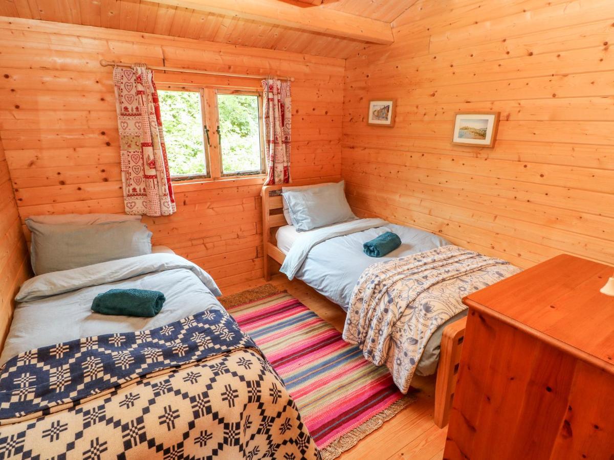 The Beach Shack Кармартън Екстериор снимка